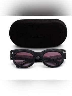 Tom Ford Marbled Gray Cat-Eye Sunglasses with Pink Gradient Lenses